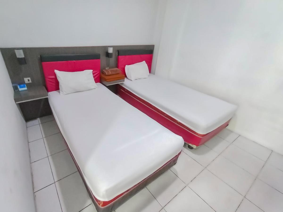Reddoorz Syariah Near Q-Mall Banjarbaru Martapura  Extérieur photo